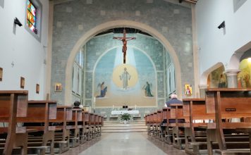 Parrocchia San Tarcisio Quarto Miglio - Interno chiesa